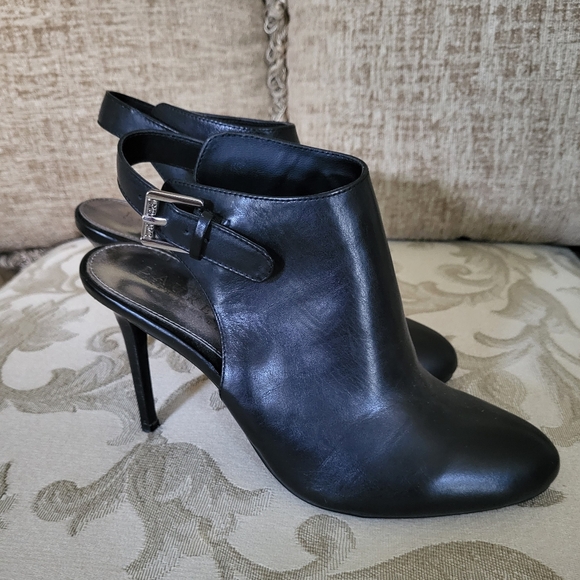 Ralph Lauren Leather Women's Shoes - Picture 2 of 12